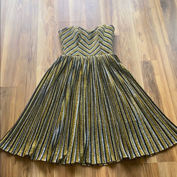 Dress the Population Rosalie Strapless Dress - Picture 3 of 7